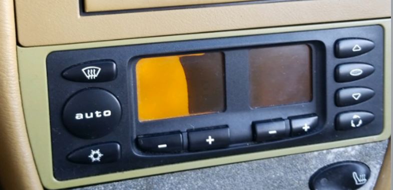 996CCSER_1.jpg Porsche Boxster 986 911 996 Climate Control Pixel Repair Service