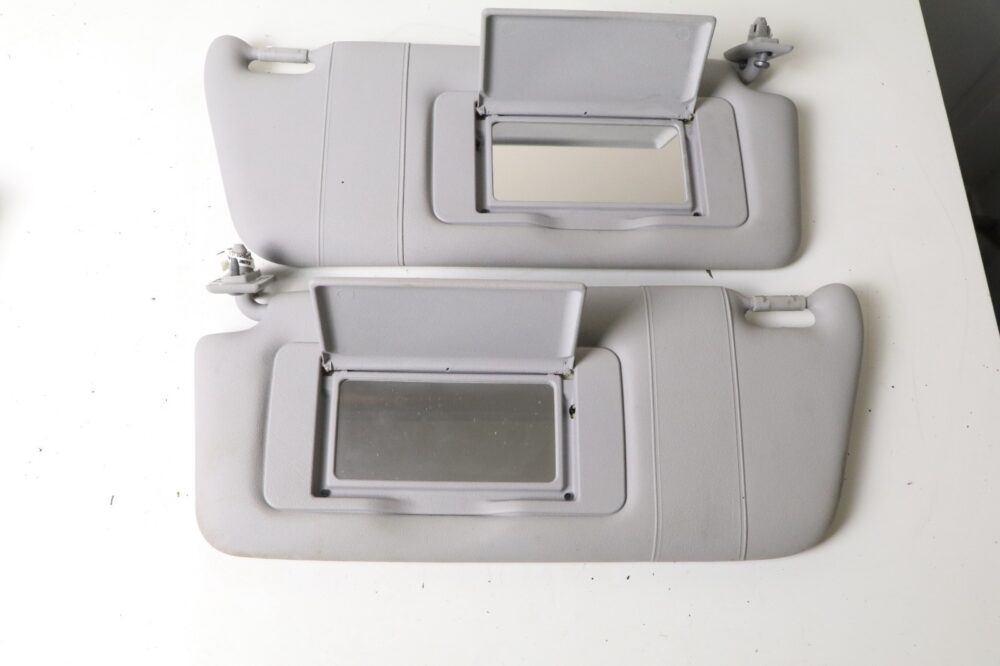 03-05 W209 Mercedes Clk350 Sun Visor Sunvisor Left & Right Side Light Gray Pair