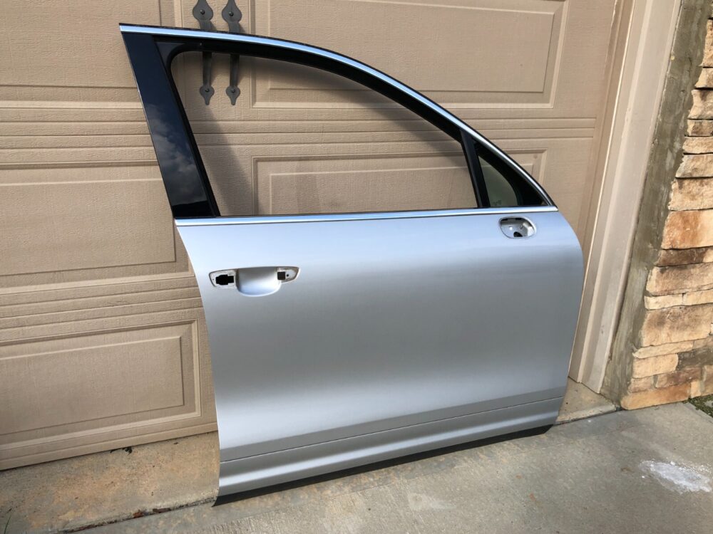 11-18 Porsche Cayenne Right Front Passenger Door OEM Silver Metallic