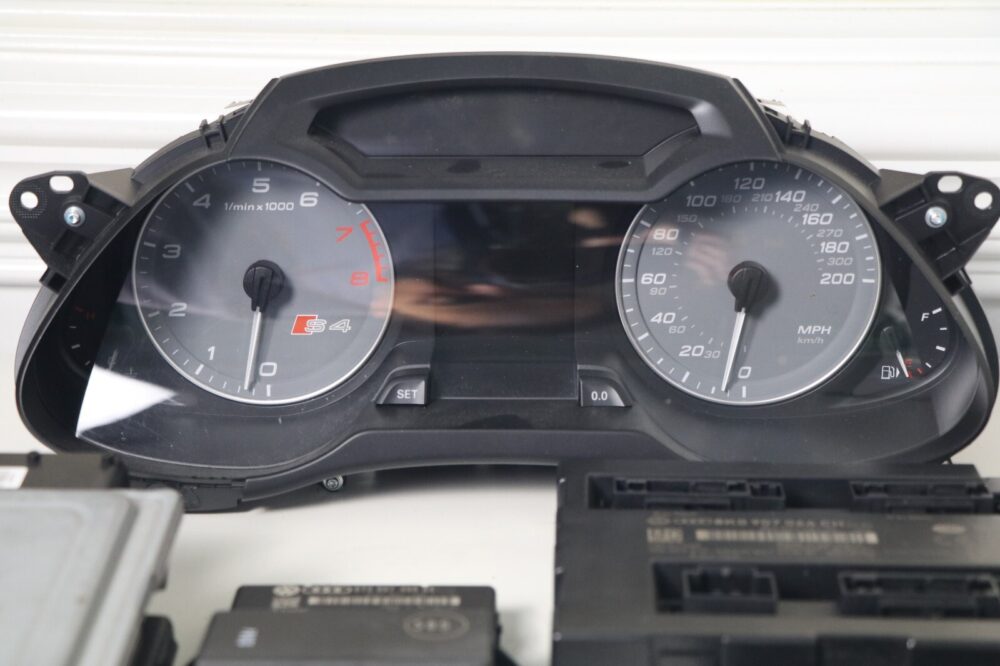 OEM Audi S4 B8 2011 Engine Computer ECU Cluster Remote Key Lock Cylinder Set