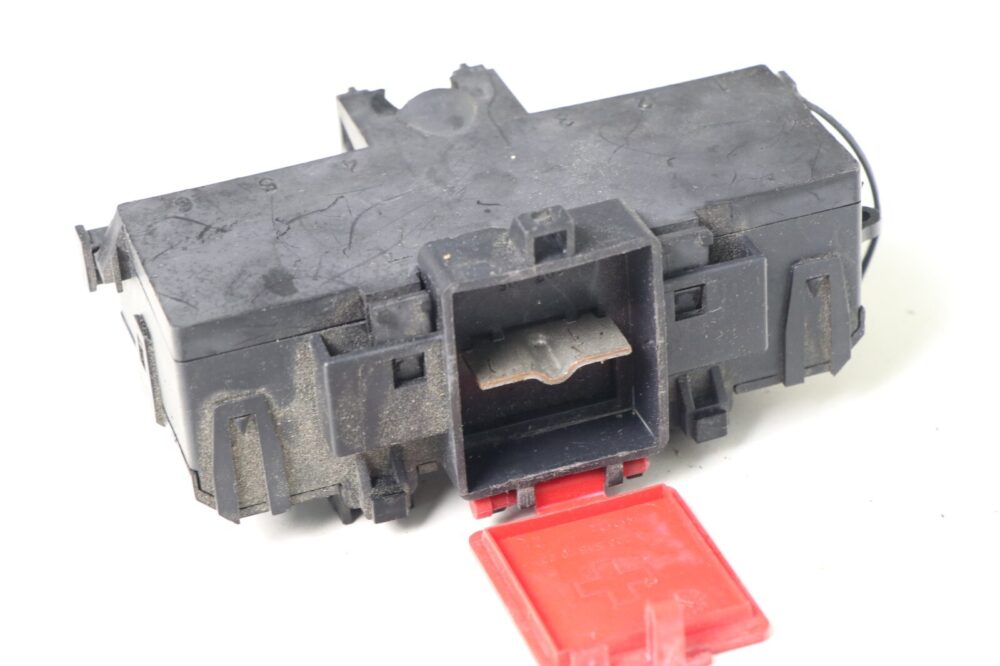 01-11 W209 W203 Mercedes Positive Battery Terminal Mega Fuse Junction Box OEM #2