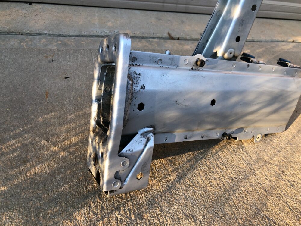 2011-2014 Porsche Cayenne S Left Driver Side Front Frame Rail Apron Clip Cut OEM