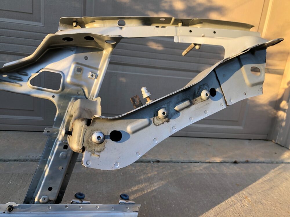 2011-2014 Porsche Cayenne S Left Driver Side Front Frame Rail Apron Clip Cut OEM