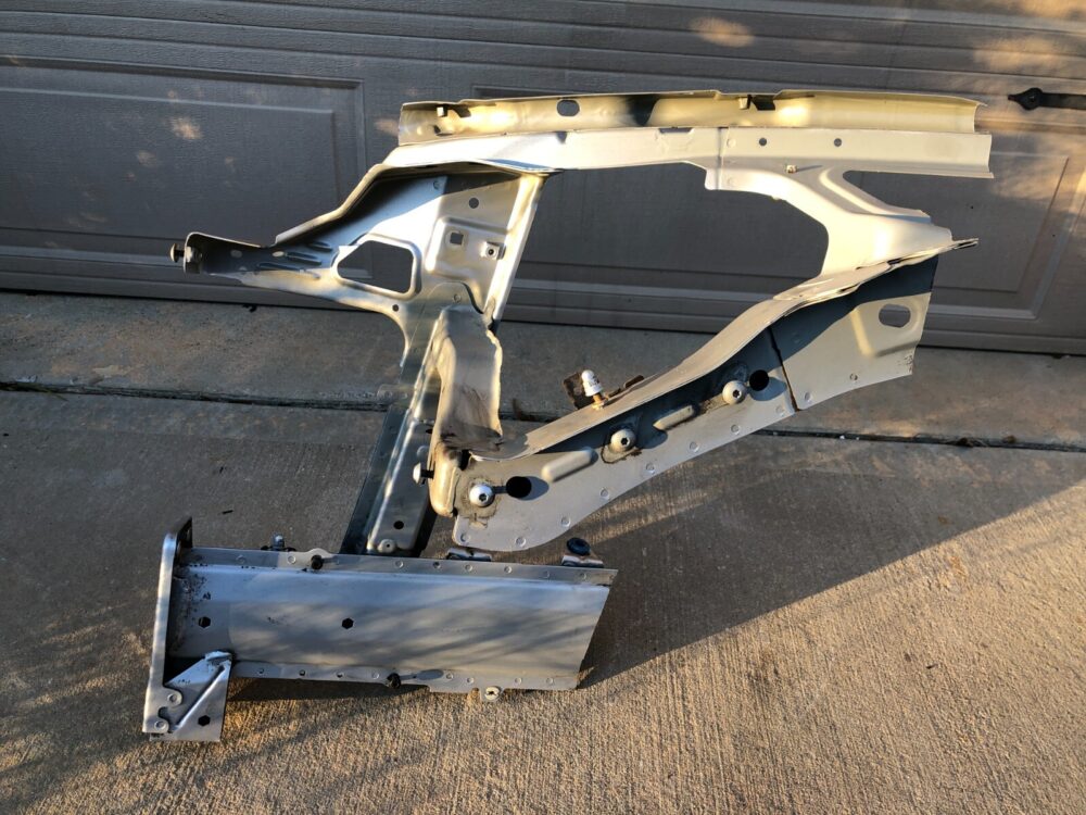 2011-2014 Porsche Cayenne S Left Driver Side Front Frame Rail Apron Clip Cut OEM