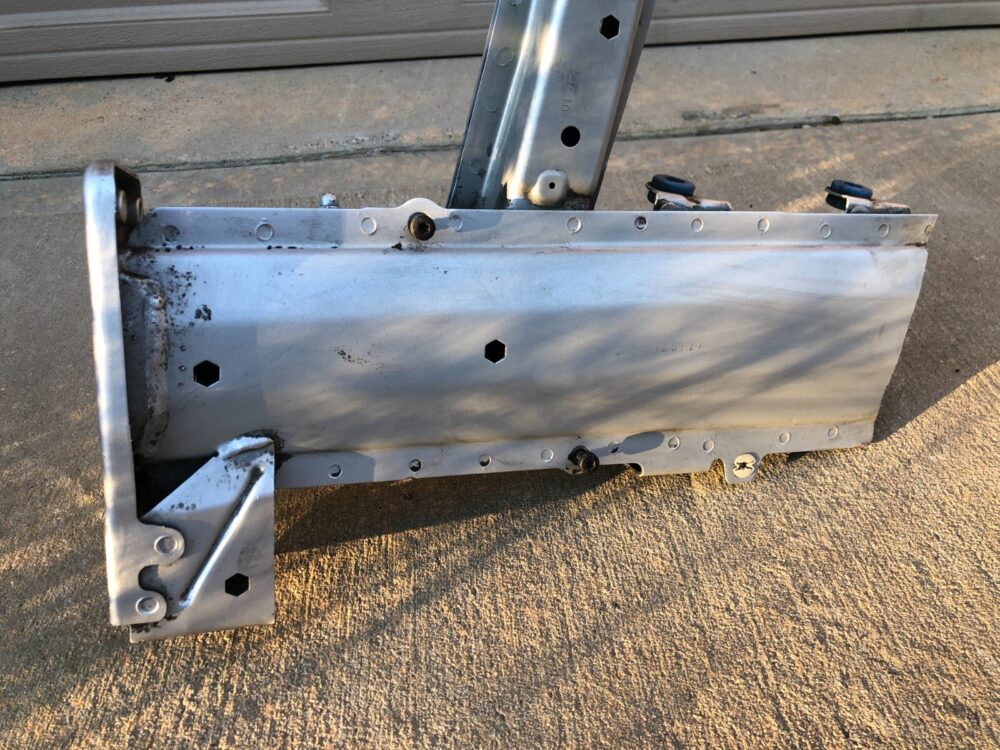 2011-2014 Porsche Cayenne S Left Driver Side Front Frame Rail Apron Clip Cut OEM
