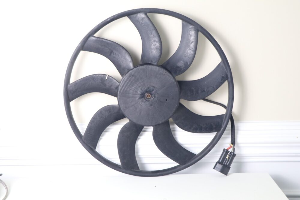 57-1608.jpg 11-18 Porsche Cayenne Base S Gts Turbo - Electric Cooling Fan OEM
