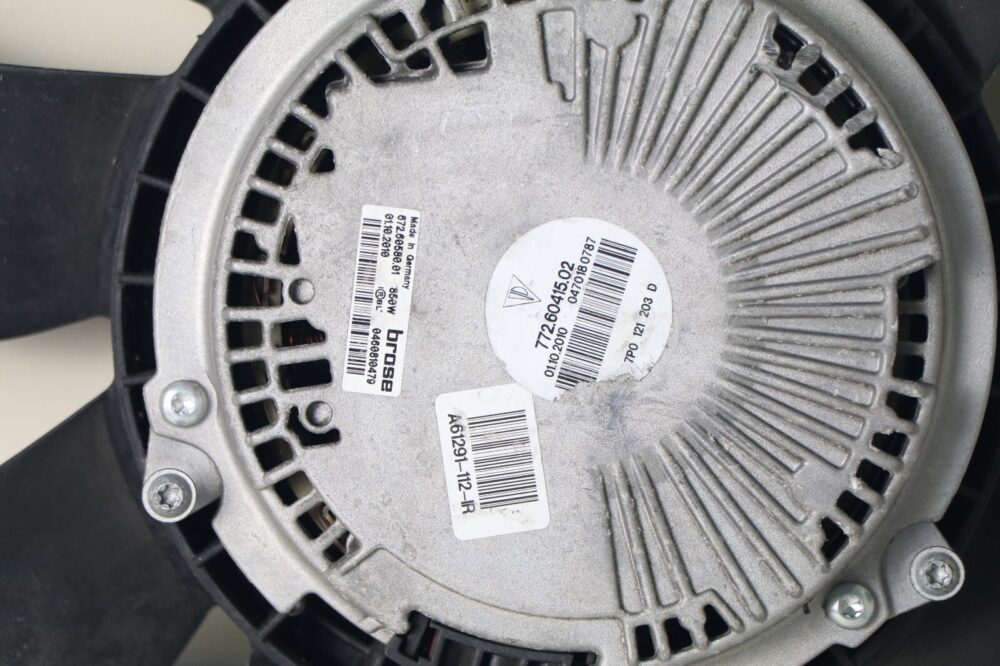 57-1611.jpg 11-18 Porsche Cayenne Base S Gts Turbo - Electric Cooling Fan OEM