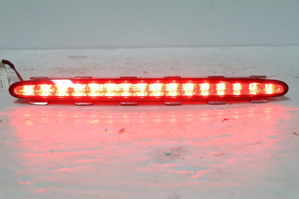 03-09 Mercedes W209 Clk350 Clk550 Rear Trunk 3rd Third Brake Stop Light Lamp OEM