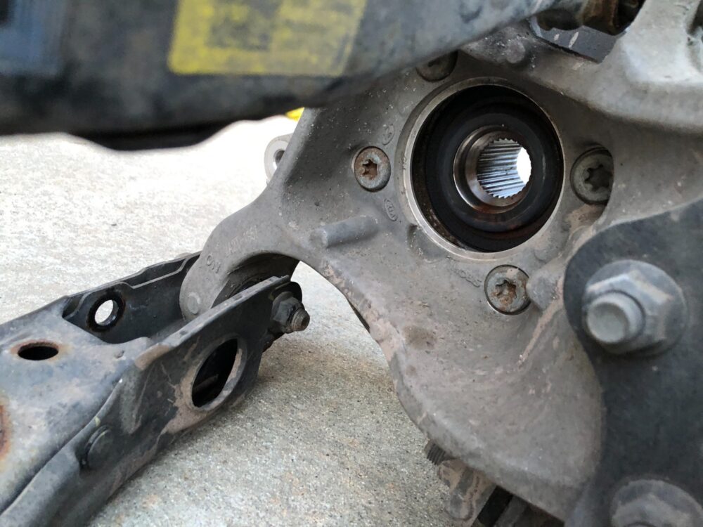 20-22 Palisade Awd Rear Driver Side Left Lh Spindle Knuckle Strut Control Arm OE