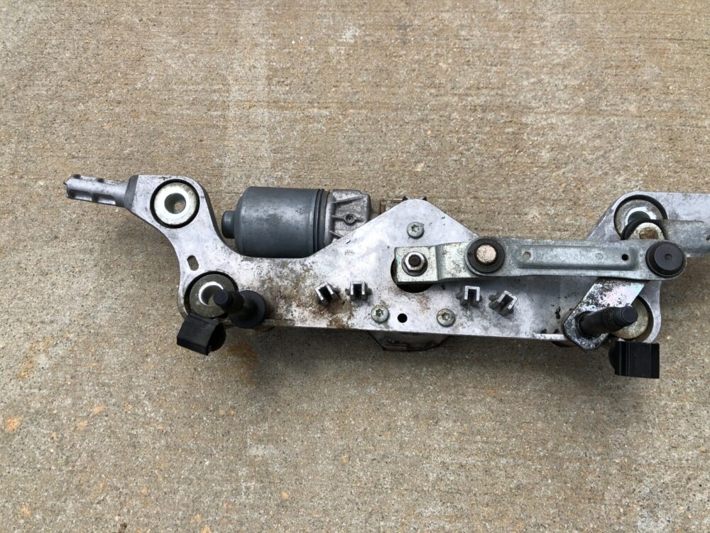 2011-2018 OEM Porsche Cayenne S 958 Front Windshield Wiper Linkage Motor Bosch