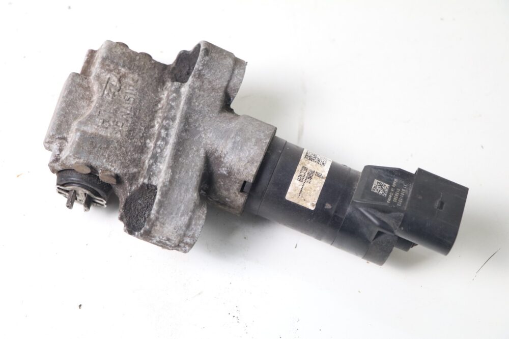 2011-2018 Porsche Cayenne - Rear Left Parking Brake Motor / Actuator