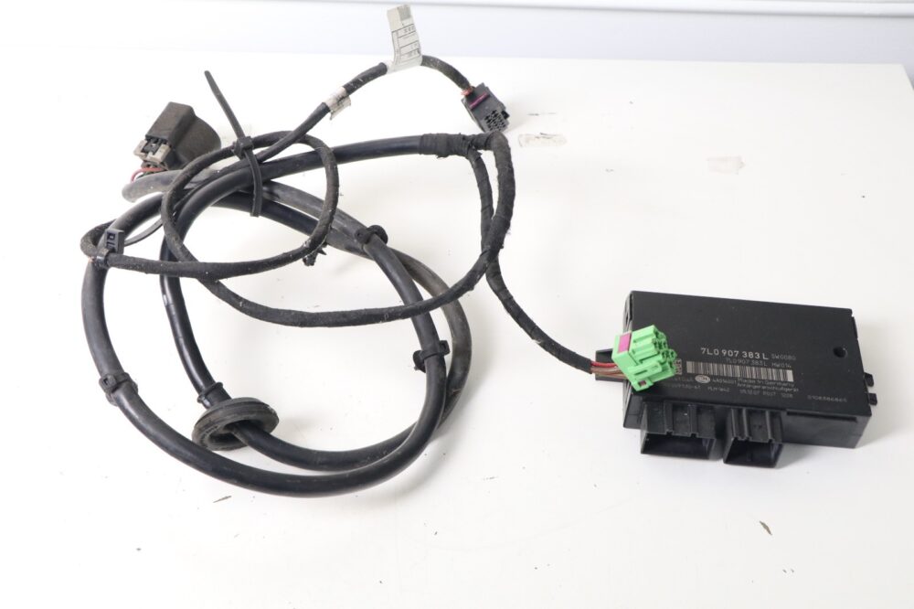 57-1996.jpg Control Module With Wiring Harness For 2003-2010 Porsche Cayenne Tow Hitch