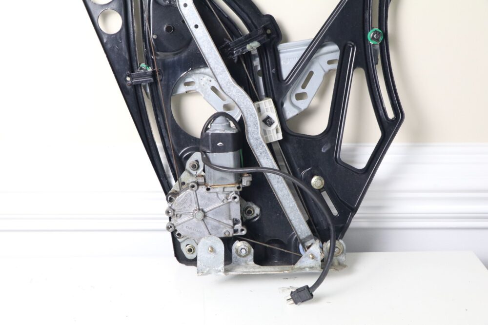 99-03 Mercedes W208 Clk430 Clk320 Clk55 Rear Right Quarter Window Regulator OEM