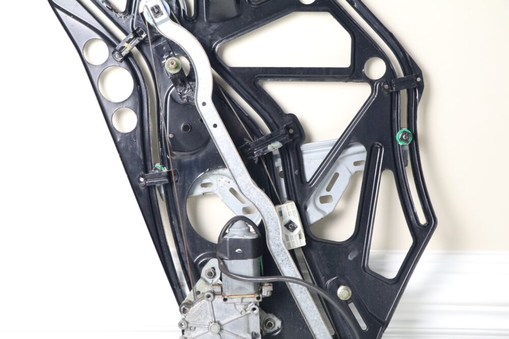 99-03 Mercedes W208 Clk430 Clk320 Clk55 Rear Right Quarter Window Regulator OEM