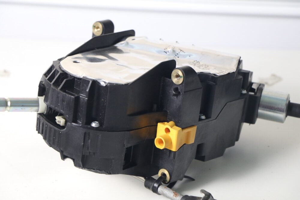 2011-2018 Porsche Cayenne - Automatic Shifter Assembly W/ Linkage 95842609310 #2