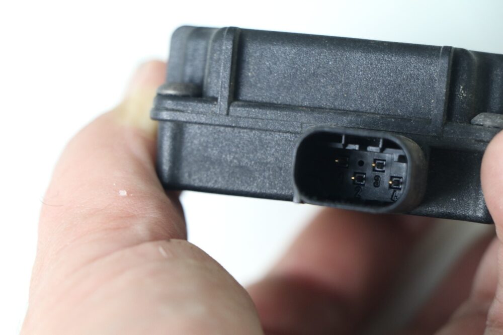 Audi A4 S4 A5 S5 - Homelink Garage Door Control Module 8k0907410c