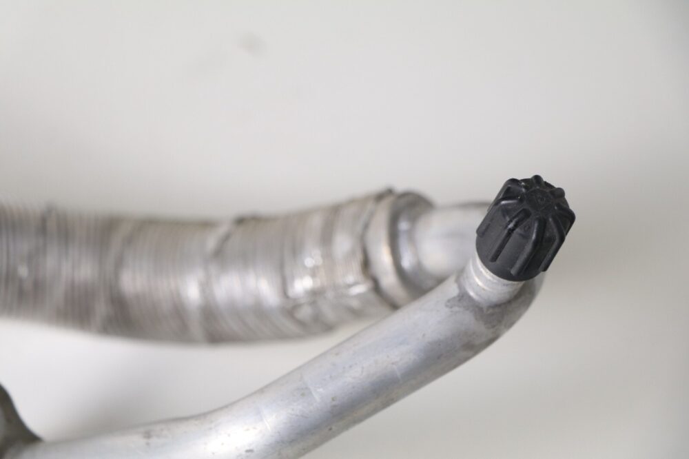 57-2425.jpg 06-09 Mercedes W209 Clk350 C230 AC Air Conditioning Suction Hose Pipe Line OEM