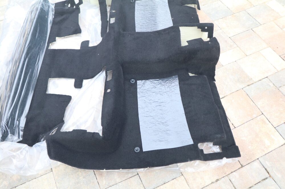 57-2730.jpg 03 - 10 Porsche Cayenne 955 957 Rear Floor Carpet Cover Liner OEM Black OEM