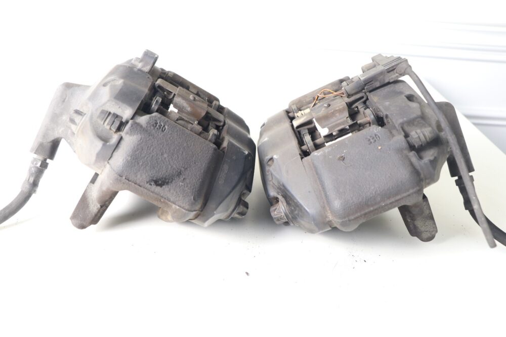 03-09 Mercedes W209 C209 Clk350 Class V6 Front Left & Right Brake Caliper Set