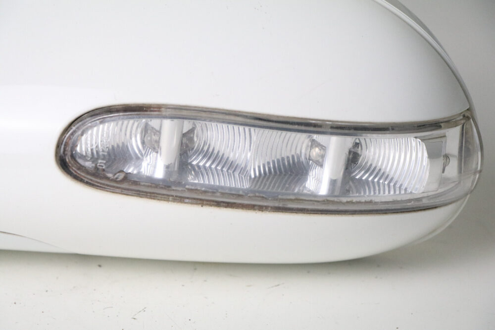 57-2973.jpg 04-09 Mercedes W209 Driver Left Side View Door Power Mirror Housing White C960