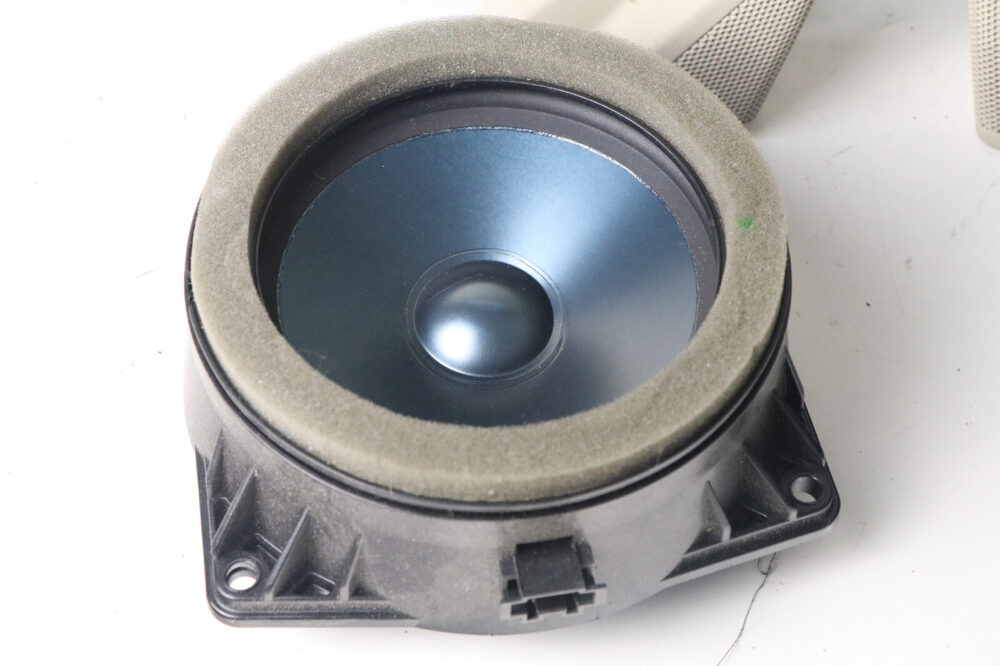 05-09 Mercedes W209 Clk350 Rh Lh Door Logic7 Audio Sound Speaker Set Of 6 Pcs Hk