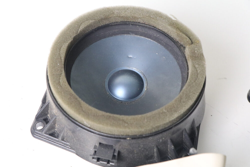 05-09 Mercedes W209 Clk350 Rh Lh Door Logic7 Audio Sound Speaker Set Of 6 Pcs Hk