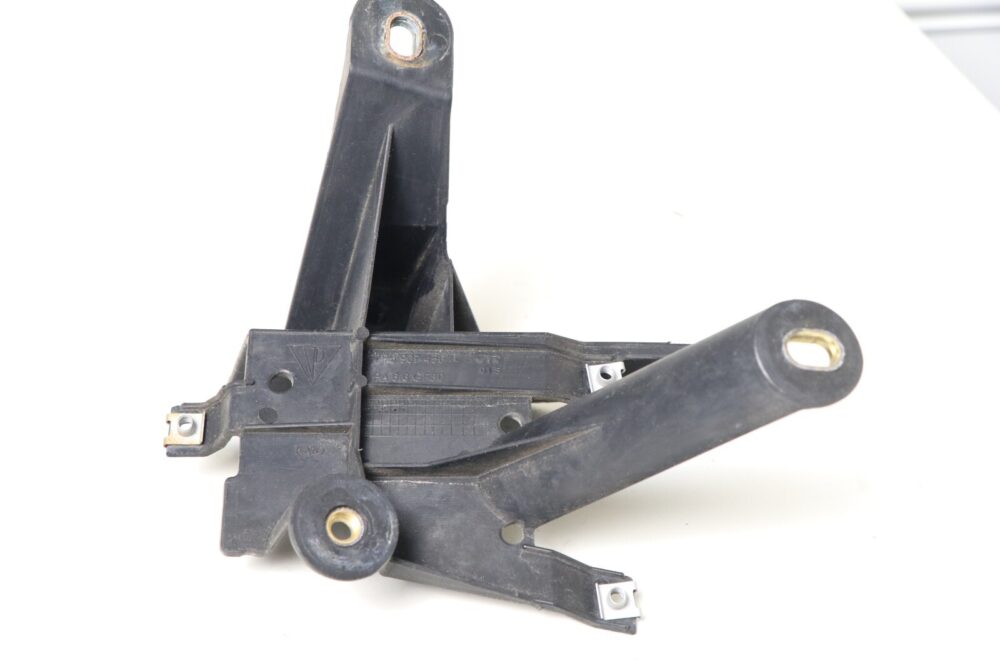 2011-2014 Porsche Cayenne - Right Lane Change Assist Control Module Bracket