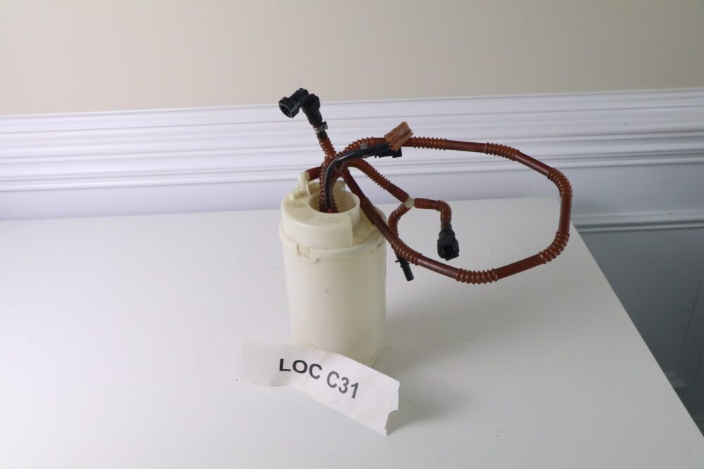 03 04 05 06 Porsche Cayenne Fuel Pump 4.5l Non Turbo 04-07 Vw Touareg Rh OEM