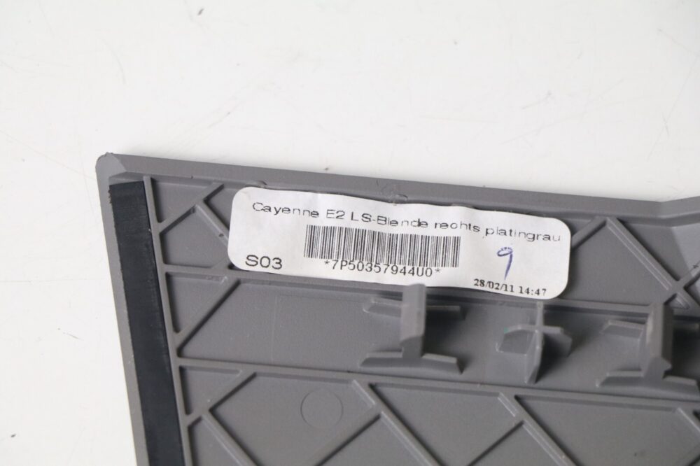 11-18 Porsche Cayenne Dash Dashboard Right Side Speaker Grille Cover Gray OEM