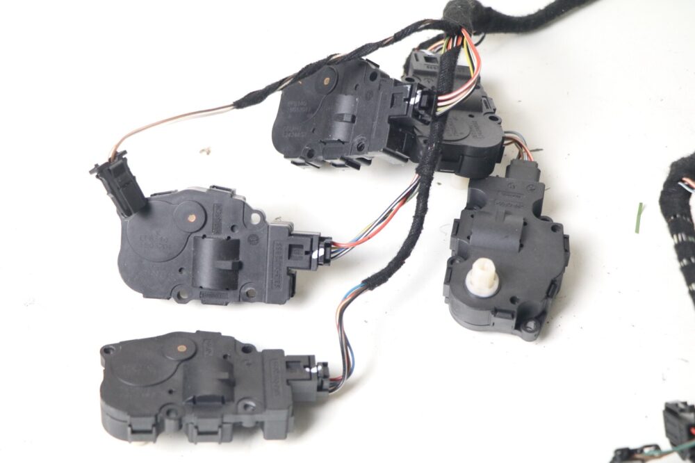 11-18 Porsche Cayenne S OEM HVAC Air Vent Flap Actuator Motors W/harness OEM