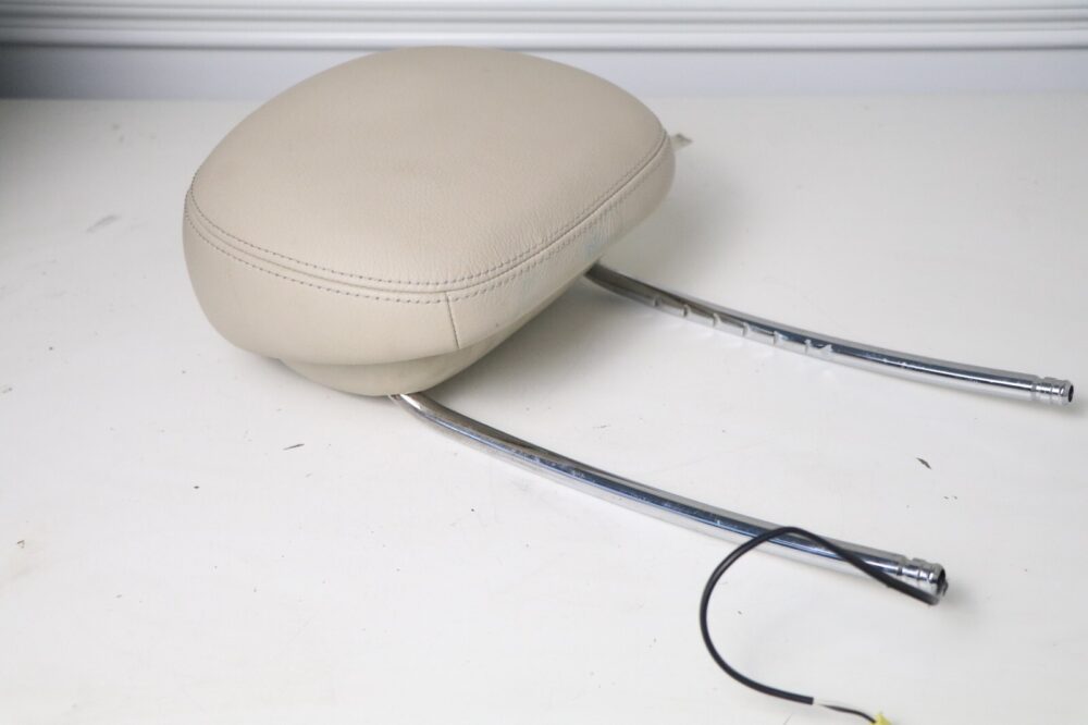 06-09 Mercedes W209 Clk350 Clk550 Active Front Seat Headrest Head Rest Beige