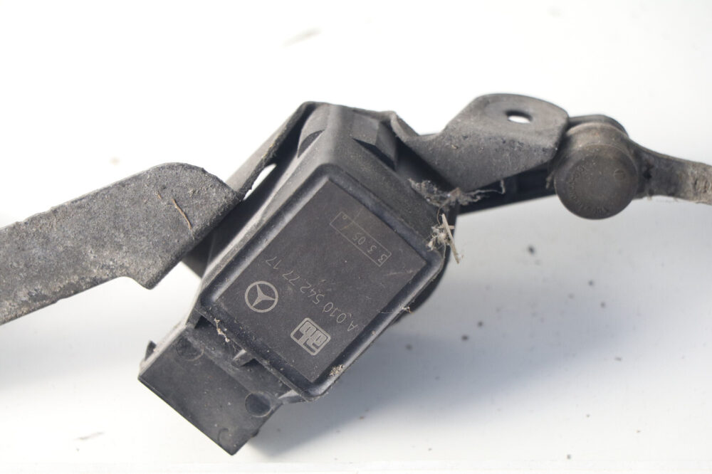 Mercedes W209 Clk350 Front Or Rear Suspension Level Hight Sensor OEM