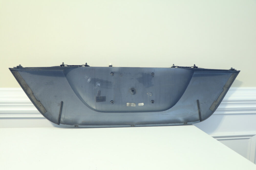 03-09 Mercedes W209 Clk500 Trunk Lid License Plate Holder C747 Granite Gray