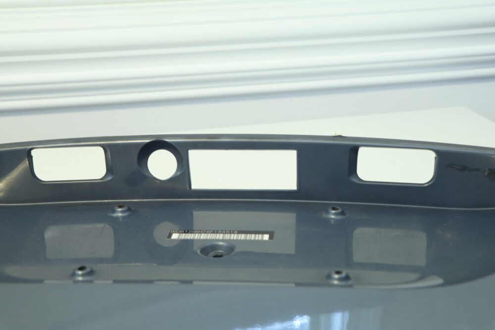 03-09 Mercedes W209 Clk500 Trunk Lid License Plate Holder C747 Granite Gray