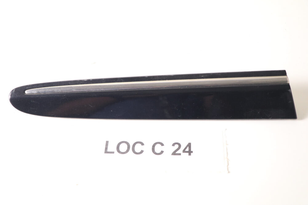04-09 Mercedes W209 Clk-class Rear Right Quarter Exterior Trim Molding Black OEM