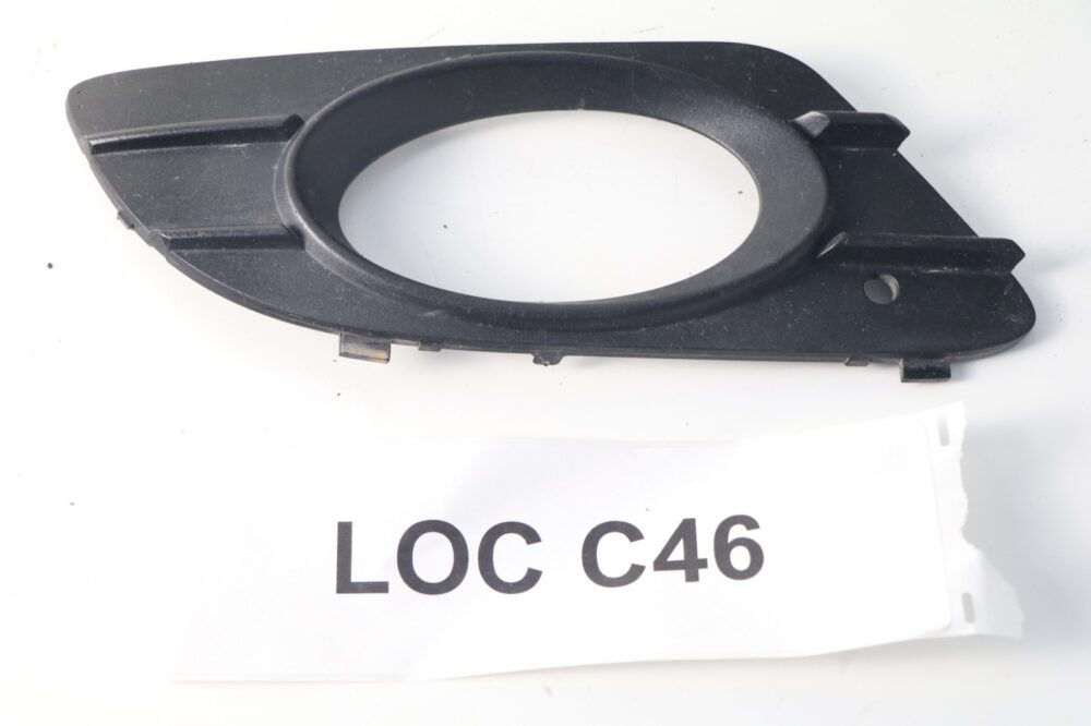 06-09 Mercedes Benz Clk350 W209 Front Right Passenger Side Fog Light Cover OEM