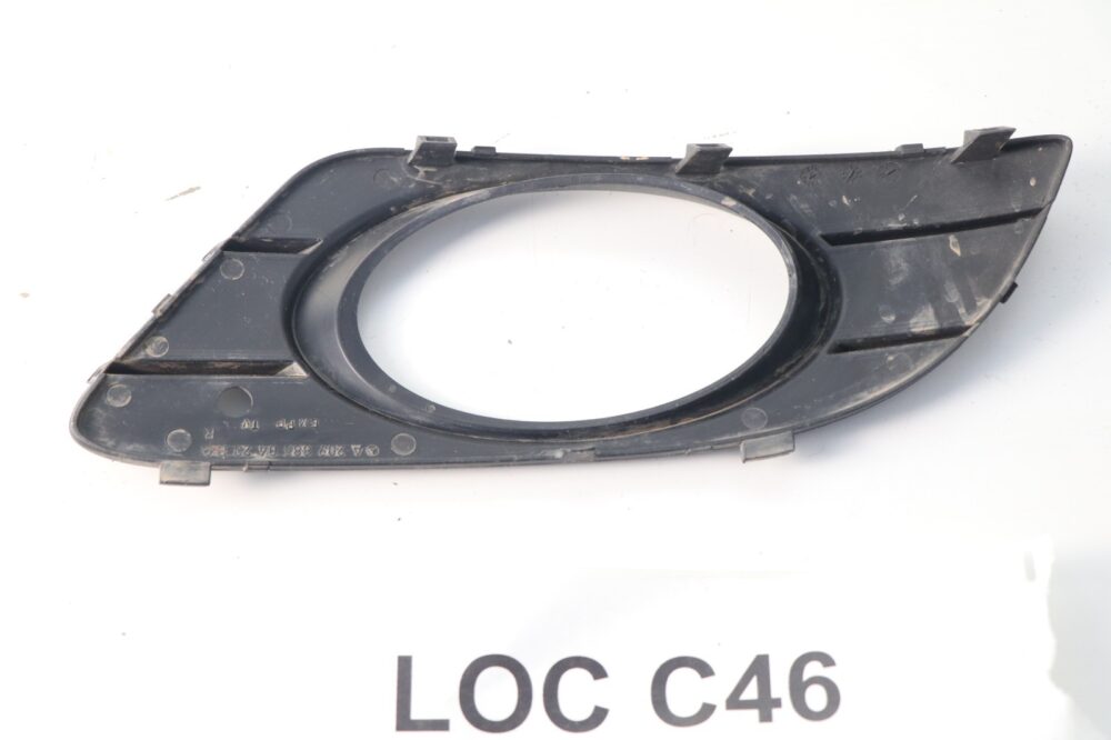 06-09 Mercedes Benz Clk350 W209 Front Right Passenger Side Fog Light Cover OEM