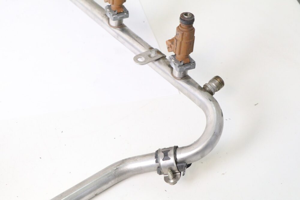 01-06 Mercedes Clk500 Sl500 S500 E500 Fuel Injection Rail Line W/ Injectors OEM