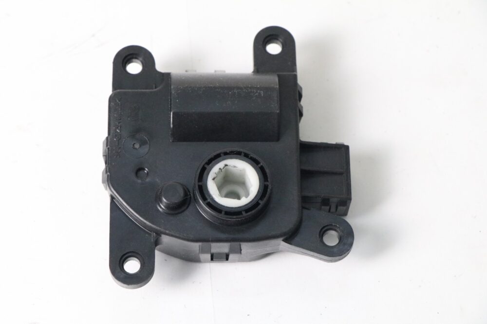 57-1927.jpg 2020-2025 Hyundai Palisade HVAC Air Flap Actuator H40073-0881 OEM