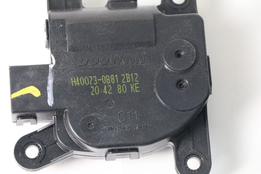 57-1929.jpg 2020-2025 Hyundai Palisade HVAC Air Flap Actuator H40073-0881 OEM