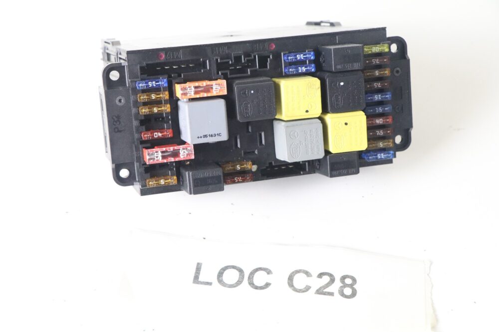 06-09 W209 Mercedes Clk Clk350 Class Front Sam Fuse Relay Box Control Module
