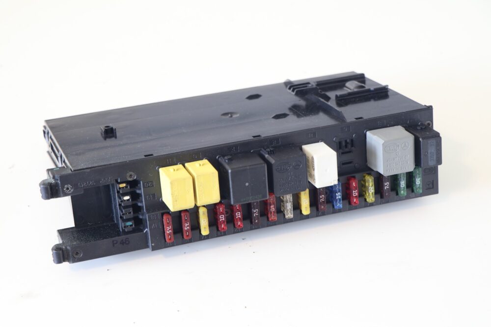 04-09 W209 Mercedes Clk320 Clk350 Class Rear Sam Fuse Relay Box Control Module