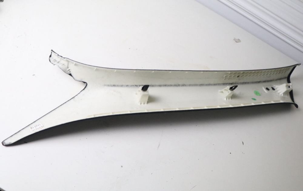 11-18 Porsche Cayenne 958 Right Side Upper A-pillar Trim Cover Black OEM