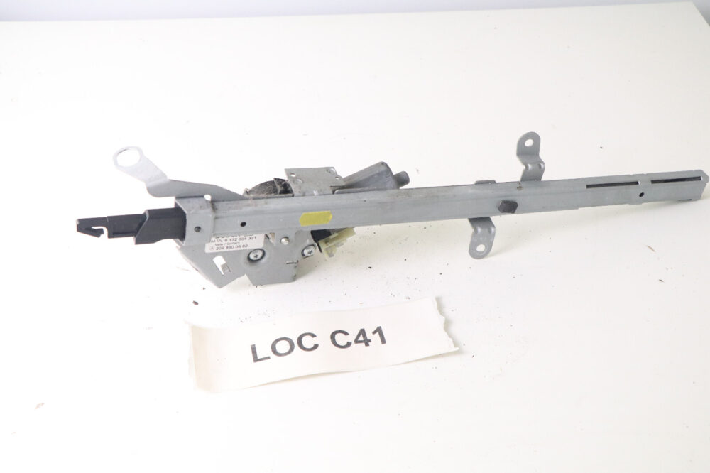 05-09 W209 Mercedes Clk550 Clk350 Front Right Passenger Side Seat Belt Feeder #2