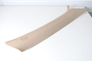 11-18 Porsche Cayenne 958 Right Side Fairing Upper Pillar Trim Cover Luxor Beige