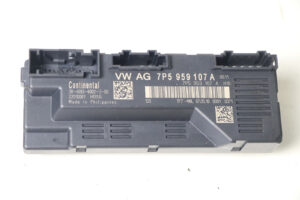 2011-2018 Porsche Cayenne S Tailgate / Trunk Control Module OEM