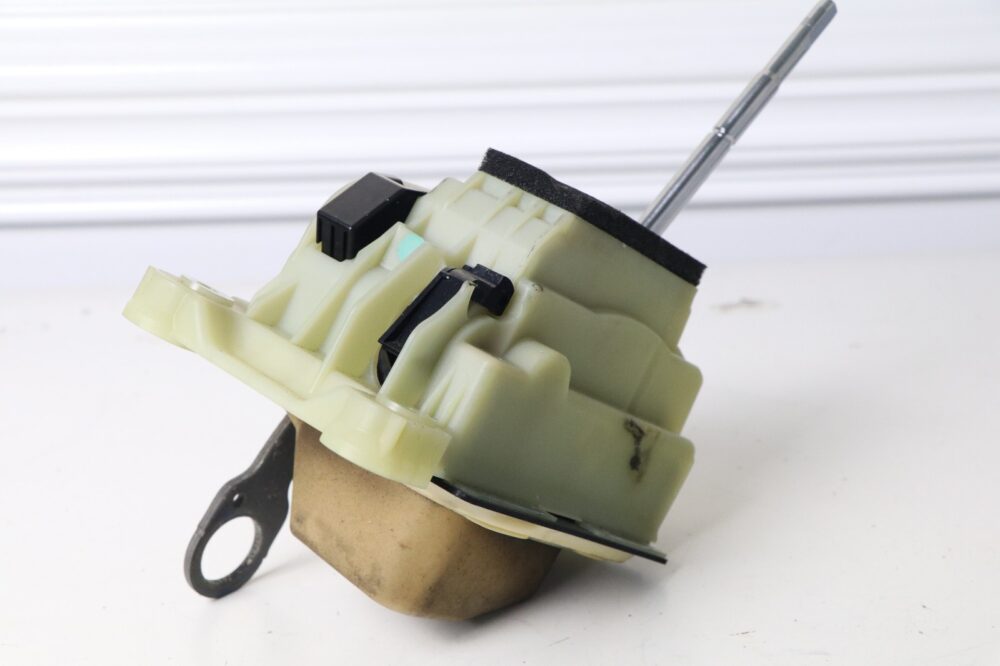 03-09 Mercedes W211 E320 E500 Transmission Shifter Assembly OEM A2112672224 OEM