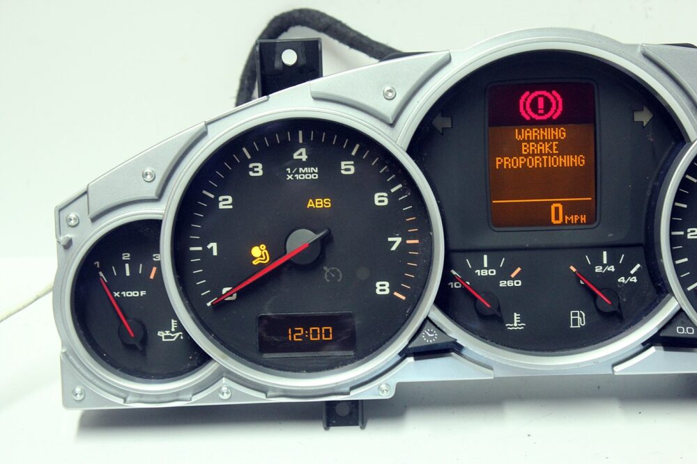 03 04 Porsche Cayenne S Instrument Cluster Speedometer Gauge 7l5920970e*160k*
