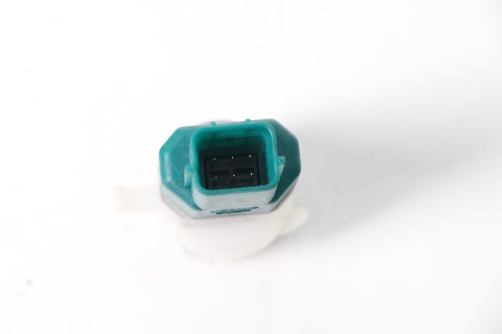 57-135.jpg Hyundai Tucson Kia Sportage Brake Pedal Stop Light Switch Sensor OEM 93813-g8100