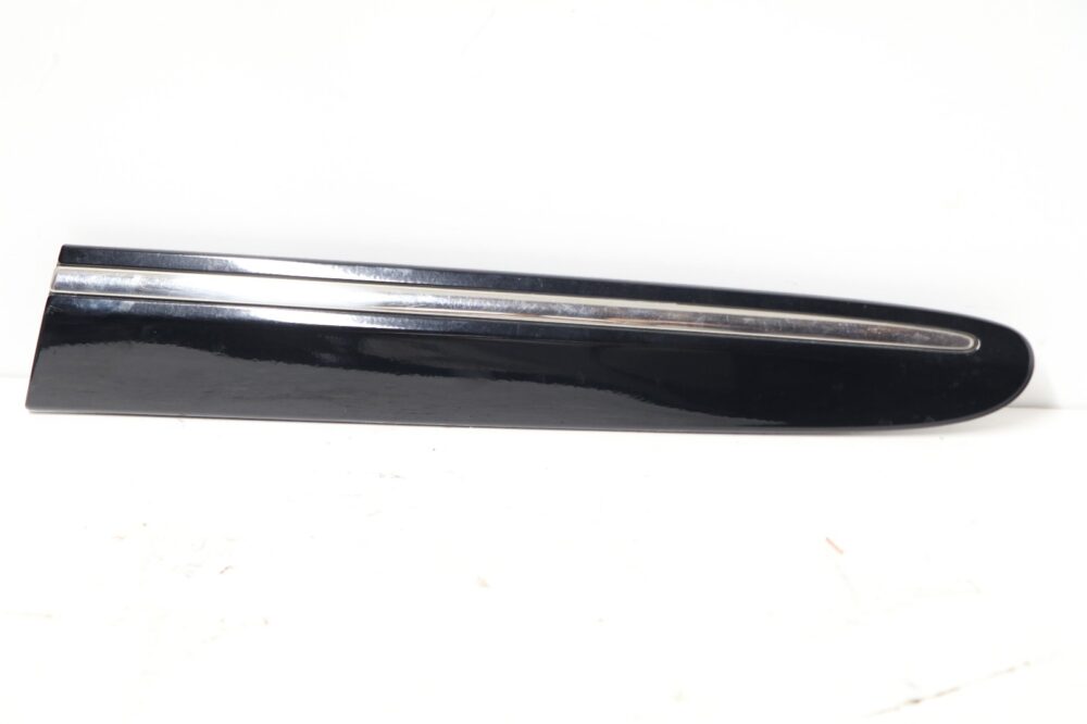 57-136.jpg 04-09 Mercedes W209 Clk350 Rear Left Quarter Panel Trim Molding A2096902562 OEM